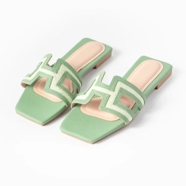 Luxury Toquilla Straw Sandals Handmade in Ecuador Elegant Natural Fiber Artisan Summer Slides