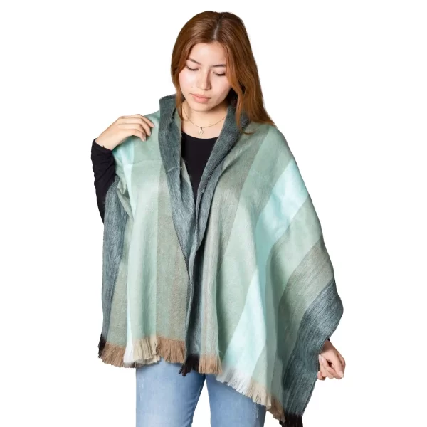 Handmade Andean Alpaca Wrap – Soft Warm Shawl Wholesale Supplier