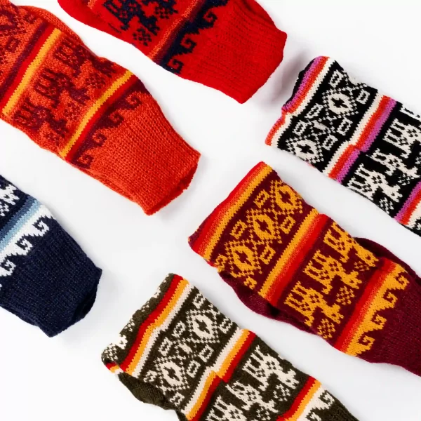 Lote Wholesale Alpaca Socks Natural Fibers and Llama Designs