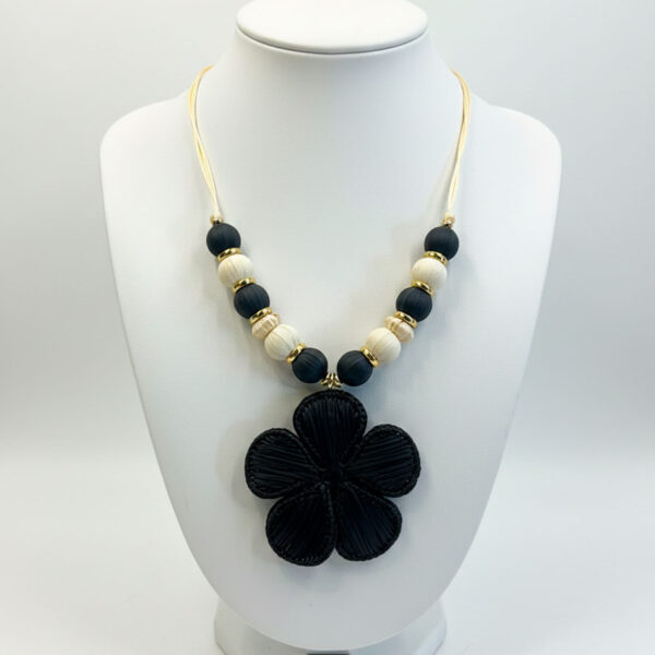 Elegant handcrafted necklace Ecuadorian Fashion Artisan Jewelry Design